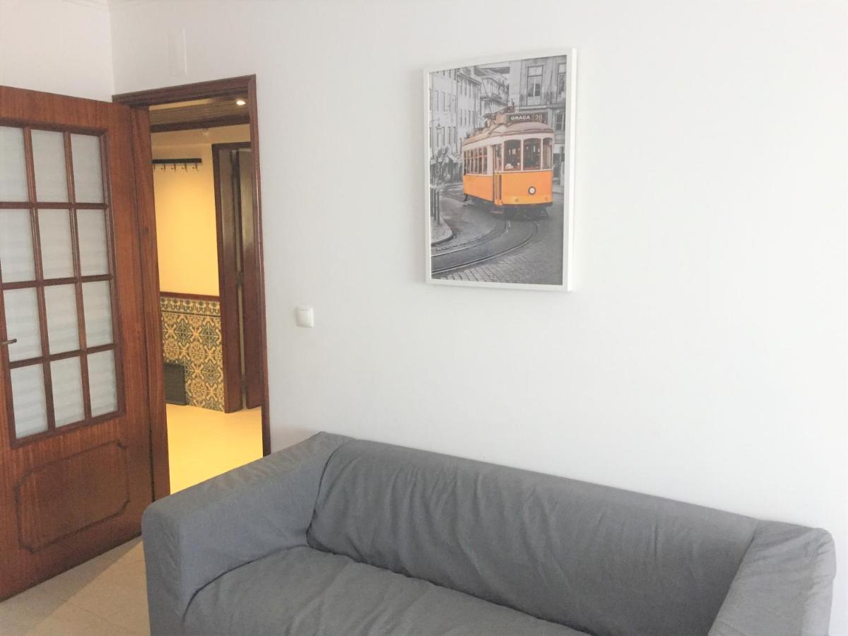 Apartamento Lisboa - Reboleira อามาโดรา ภายนอก รูปภาพ