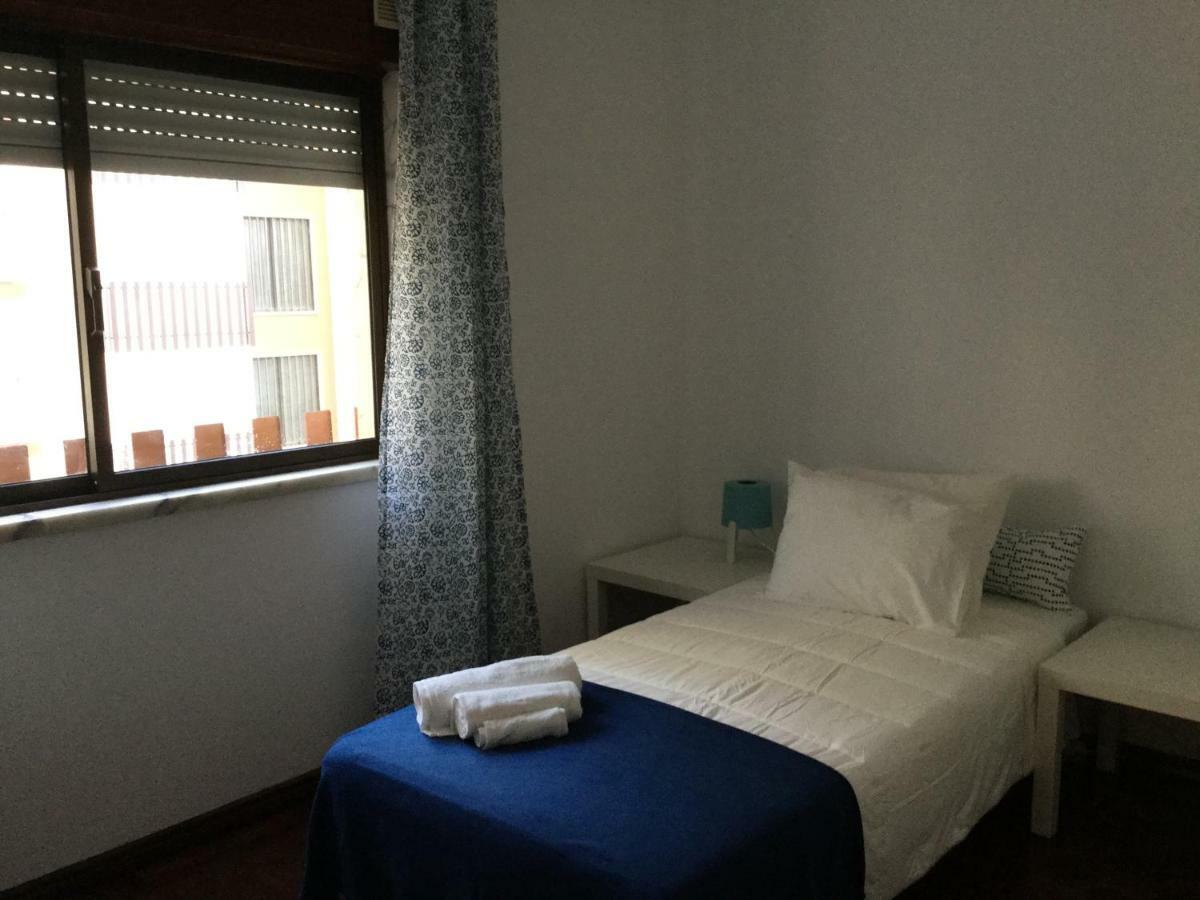 Apartamento Lisboa - Reboleira อามาโดรา ภายนอก รูปภาพ